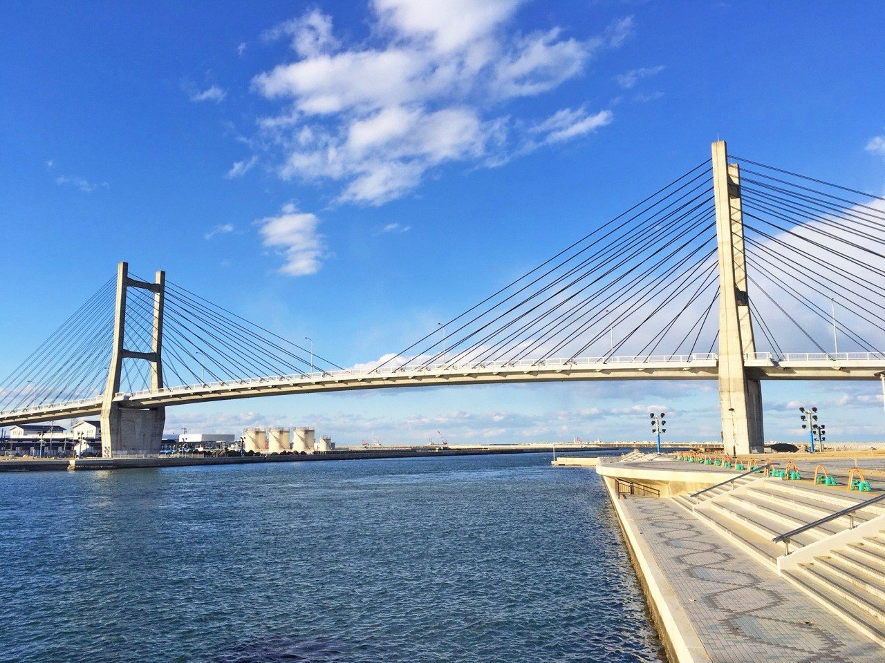 🌉 마쓰카와우라 대교 (마츠카와우라 오오하시) 이미지 1